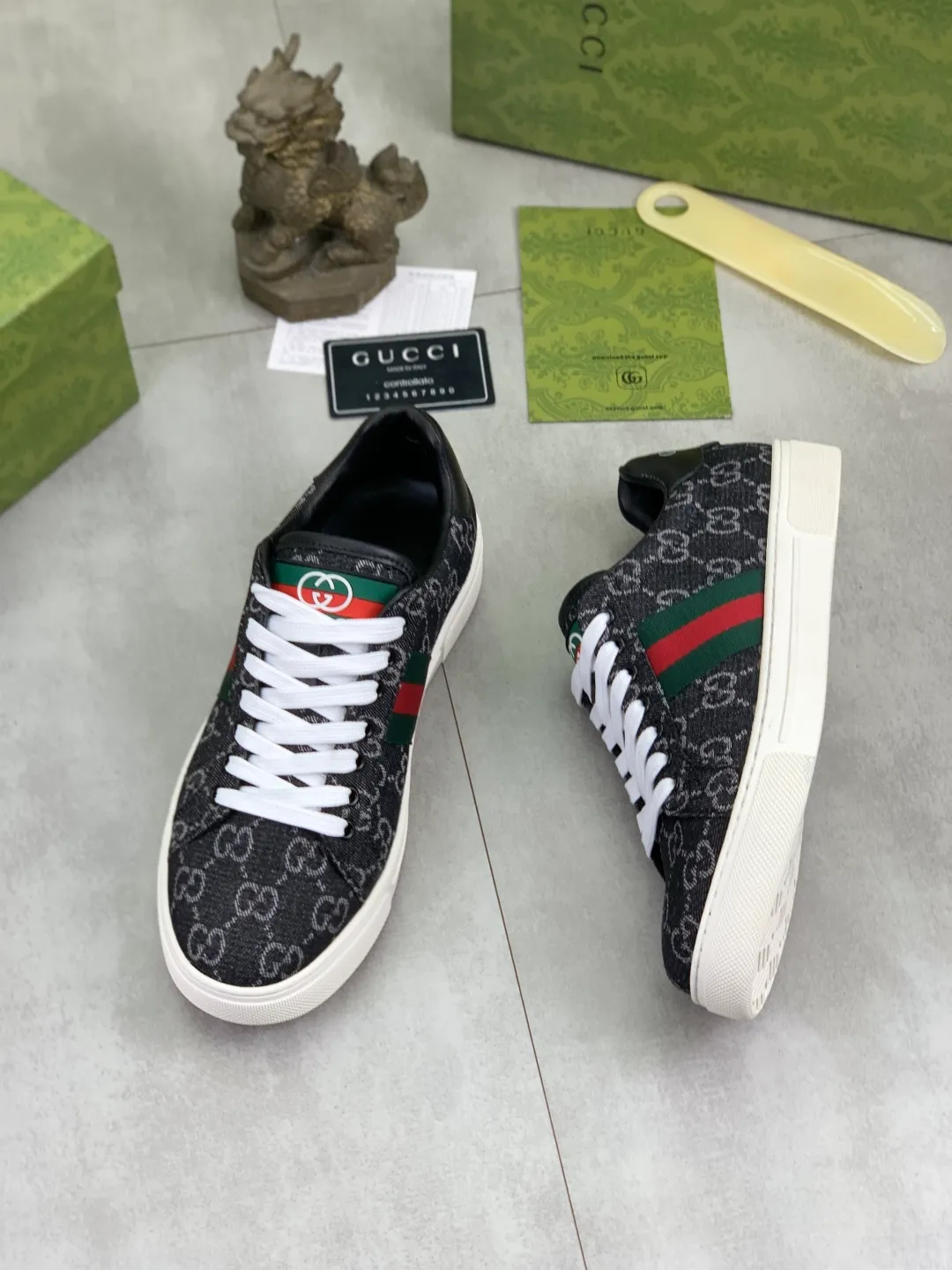 Men's men's shoes P400💰【New style】🆘 The latest model from Gucci's official website🎁Classic casual and fashionable men's shoes👟Hot style💥The style is simple and elegant, exclusive for trendy men. Unique official website's latest brand elements👑Gucci original decoration, fashionable and generous, the fabric is made of original soft calfskin➕Comfortable soft sheepskin lining ✅The official website specifies wear-resistant rubber outsole_full of elasticity, classic model taken in real life🎬Color: 2️⃣colors available😍Number: 38-44